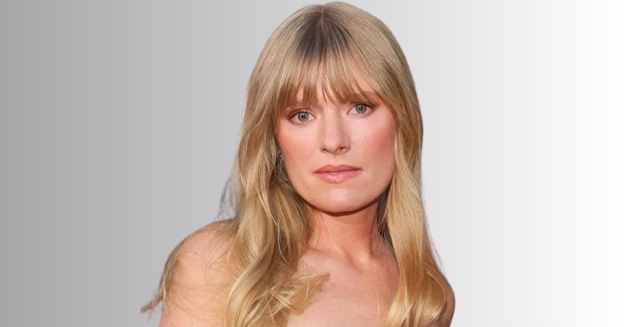 Terror em Shelby Oaks (2025): Elenco, Onde Assistir e Tudo Sobre 2 Sarah Durn