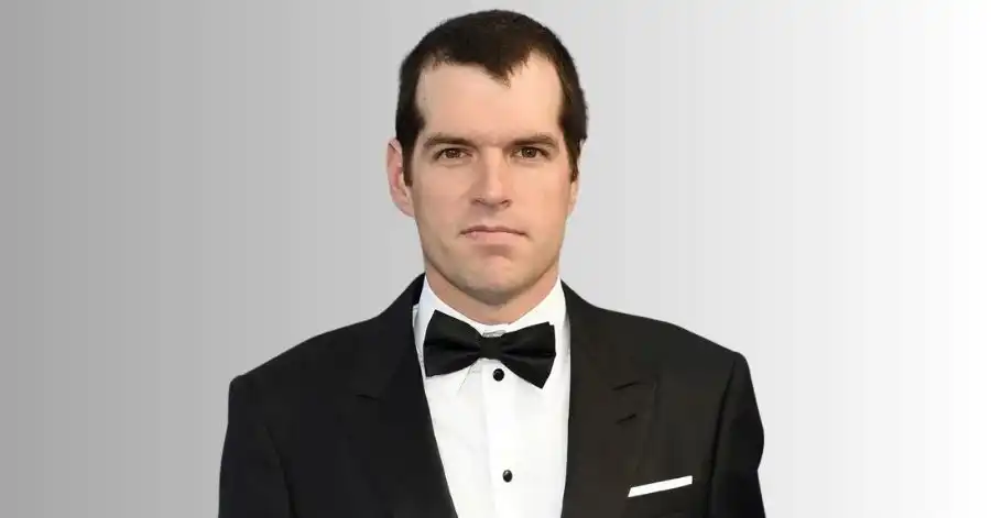 As Trapaceiras (2019): Elenco, Onde Assistir e Tudo Sobre 7 Timothy Simons