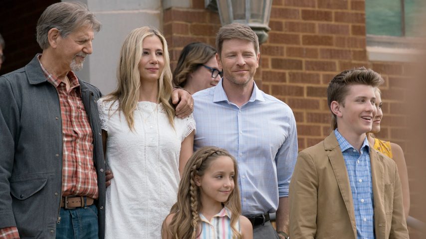 Elenco de A Menina Que Acredita em Milagres