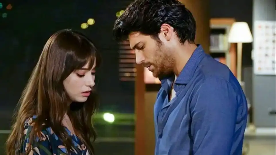 13 Séries Turcas no GloboPlay Que Vão Te Deixar Altamente Viciado 4 Dolunay (2017)