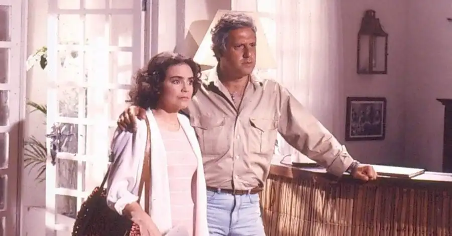 Manuela Dias Arruína Final de Raquel em Vale Tudo 6 Raquel (Regina Duarte) e Ivan (Antônio Fagundes) em 1988
