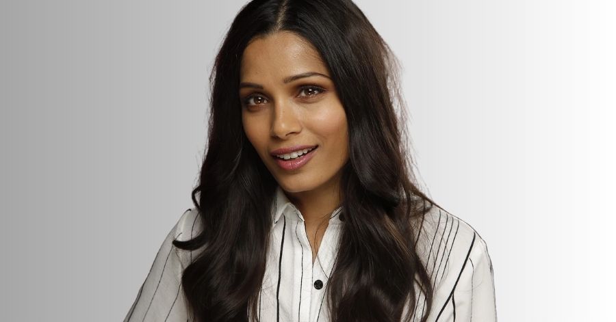 Agulha no Palheiro Temporal (2021): Elenco, Onde Assistir, e Tudo Sobre 2 Freida Pinto