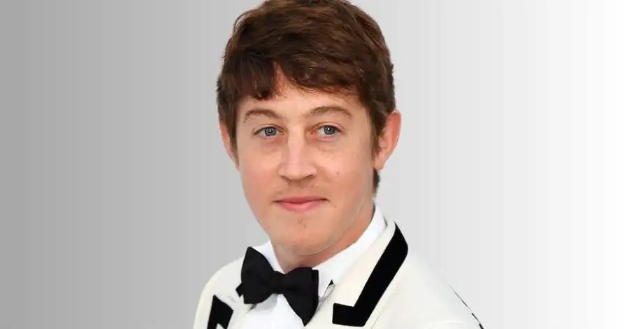 As Trapaceiras (2019): Elenco, Onde Assistir e Tudo Sobre 5 Alex Sharp