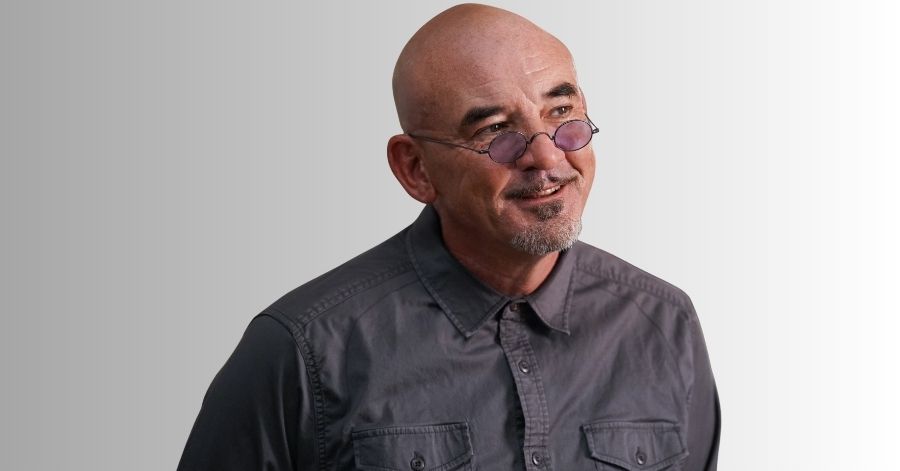 Hacker (2015): Elenco, Onde Assistir e Tudo Sobre 6 Ritchie Coster