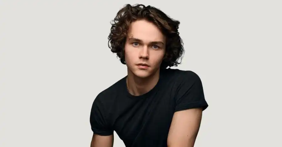 Peter Pan (2015) | Elenco, Onde Assistir e Tudo Sobre 3 Levi Miller