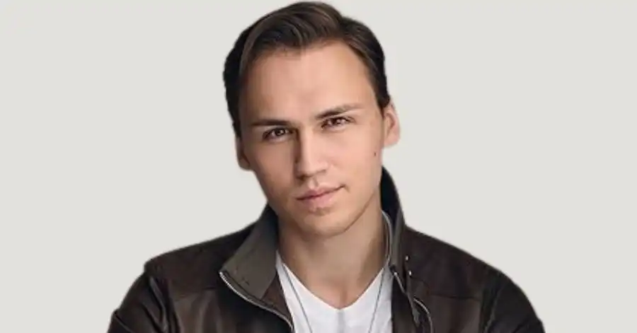 Rob1n: Inteligência Assassina (2025) | Elenco, Onde Assistir e Tudo Sobre 5 Victor Mellors
