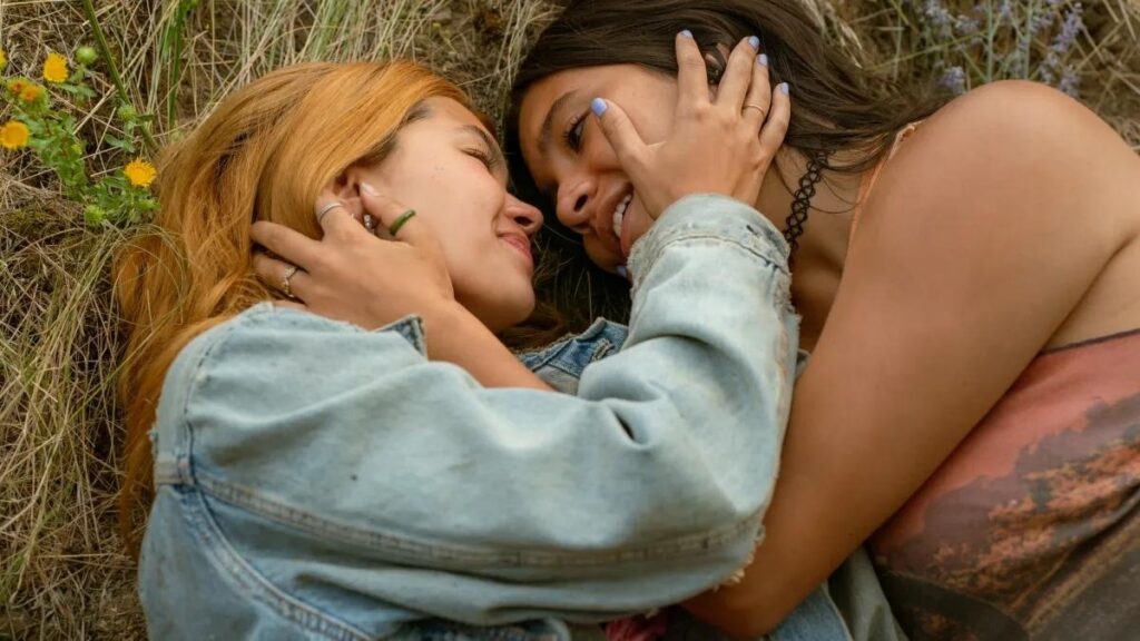 Girls Like Girls, Final Explicado: Elas Ficam Juntas? 3 Girls Like Girls, Final Explicado