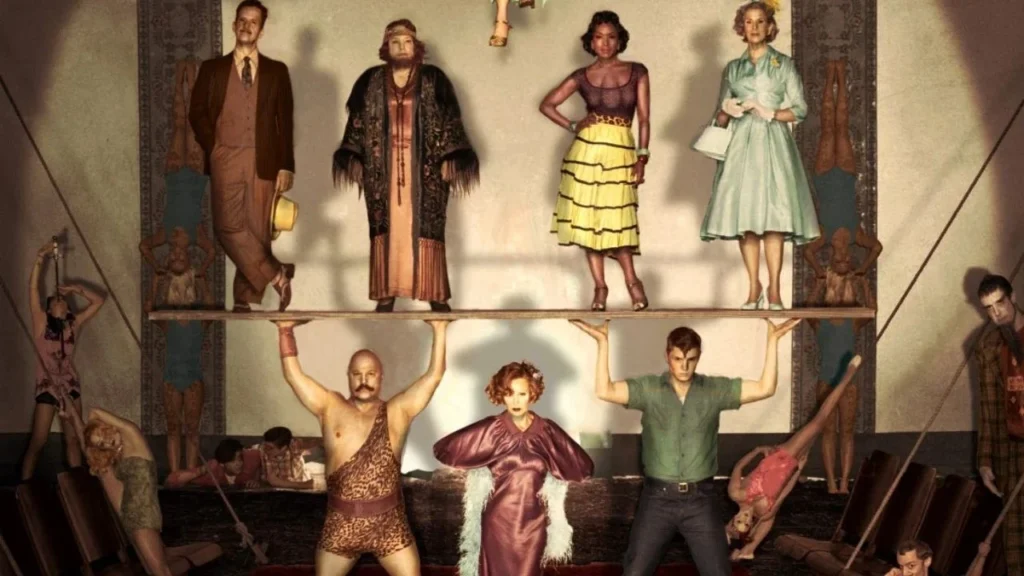American Horror Story: entenda as 13 temporadas e saiba qual assistir primeiro 4 American Horror Story 4