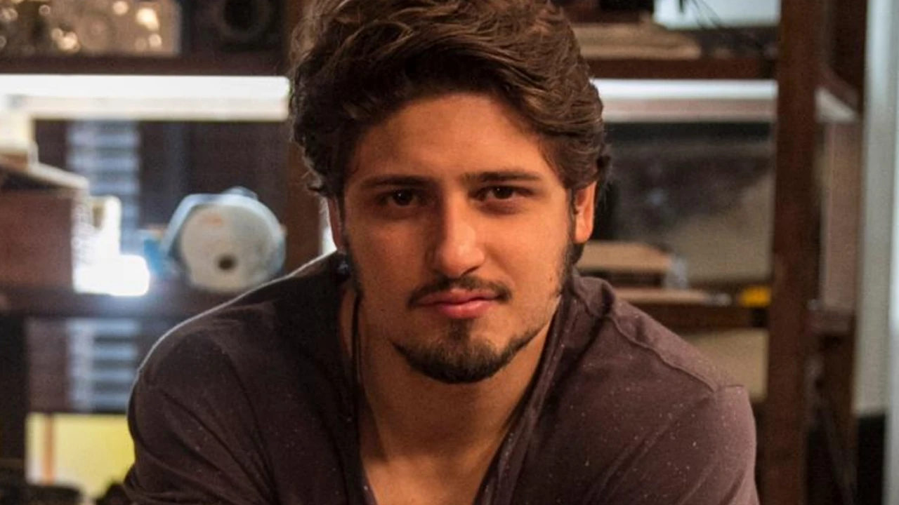 Filme Marília Mendonça: elenco completo e quem interpreta cada personagem 9 Daniel Rocha interpreta Yugnir Ângelo